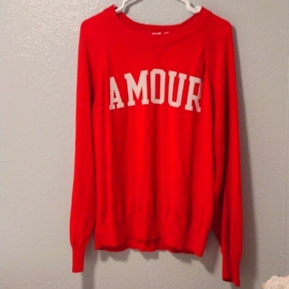 **Rare** Gap Raglan Crew "Amour" Graphic  Sweater